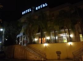 Hotel Royal Cattafi，位于San Filippo del Mela的酒店