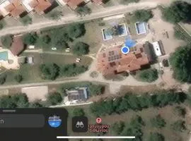 Villa Askamnia and Suites