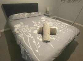 Modern 3-Bed House in Ramsgate Close to Seafront，位于拉姆斯盖特的酒店