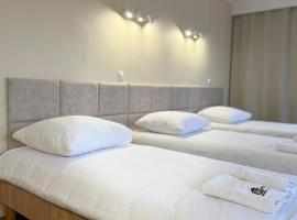 TM酒店，位于拉多姆的酒店