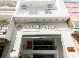 Nét Việt House Hotel Market & Bridge Centre Soc Trang，位于朔庄的酒店