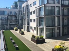 Talbot Suites at Stonebridge，位于韦克斯福德的带泳池的酒店