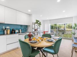 Sunny Stays Espinho | Balcony & Pool，位于埃斯平霍的酒店