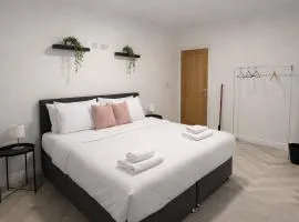 Modern Comfort for Longer Stays in Bury, 2-Bedrooms
