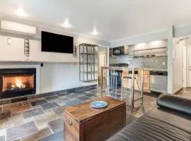 Upscale Condo near Downtown & the Deschutes