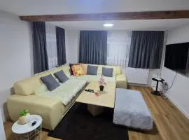 Zweibettzimmer mit Gemeinschaftsbad und Küche Großenbach