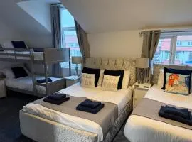 Rooms at 153 ROOM ONLY