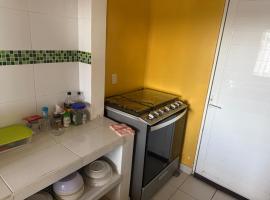 Casa Pelícanos playa de chachalacas，位于Ursulo Galván的酒店