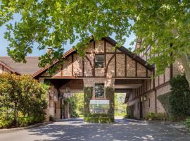 Peppers The Hills Lodge，位于城堡山的酒店