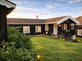 Smie på sjarmerende og historisk gård