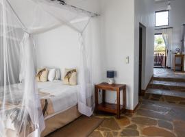 Cheetah View Lodge at Cheetah Conservation Fund，位于奥奇瓦龙戈的酒店