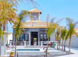 La Casa Gris Boutique Home