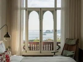 Hovagimyan Hotel and Suites