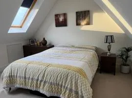 Modern Private Rooms in Chelmsford with Workspace & Free Parking