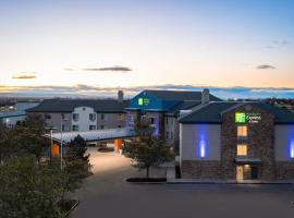 Holiday Inn Express & Suites Nampa - Idaho Center by IHG，位于楠帕的酒店