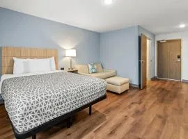 WoodSpring Suites Charlotte Northlake