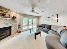 Deep Creek Village #33，位于麦克亨利的酒店