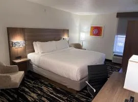 梅萨/凤凰贝斯特韦斯特PLUS酒店