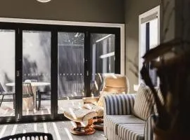 Wauba - On Waubs Bay Beach