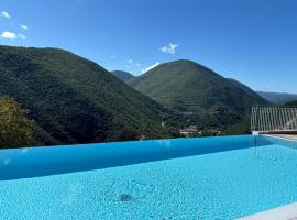 Hotel Panorama，位于切雷托迪斯波莱托的酒店