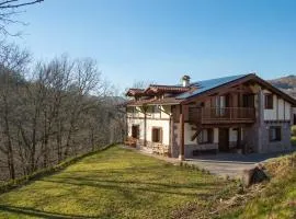 Casa Eizaola | Naturaleza y Encanto en Etxalar