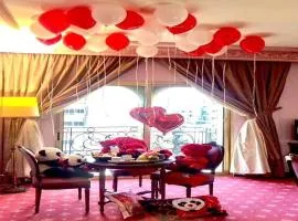 Serenada Golden Palace - Boutique Hotel