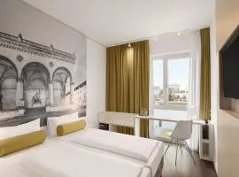 Super 8 by Wyndham Munich City North