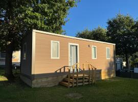 Camping Papillon Bouillon - 235 Comfort，位于布永的酒店