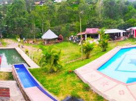 hotel campestre los mangusanes，位于Cáqueza的酒店