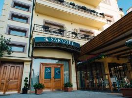 Sar'Otel Boutique Hotel，位于地拉那的酒店