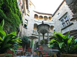 Hôtel d'Alibert，位于Caunes-Minervois的酒店