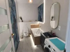 Cień Wiatru Charzykowy Romantyczne Studio z Wanną i Widokiem na Jezioro