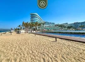Oceanview 1 BR Condo - Private Beach - Pools