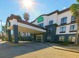 霍马温德姆温盖特酒店，位于霍玛的酒店