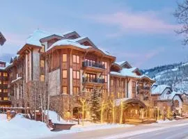 Full Private Condo in a 5 Star Hotel - The Sebastian!