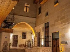 Colina Stone House