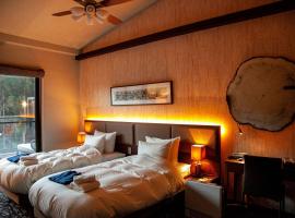 ホテル風の山，位于饭田市的酒店