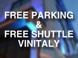 Hotel Palace Verona，位于维罗纳的带停车场的酒店