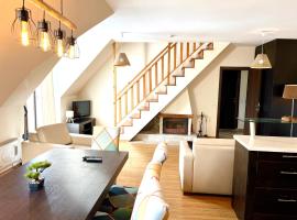 Luxury Chalet in Borovets, Rila Views & Fireplace，位于波罗维茨的酒店