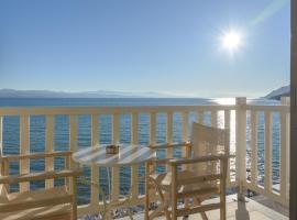 Archontiko Seaside Hotel-Beachfront Blue Experience，位于普拉坦亚斯的酒店