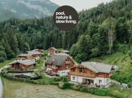 Luxury Chalets Gradenbach near Schladming，位于恩斯塔尔豪斯的酒店