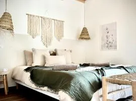 Suite MARCEL MARIUS MANON - Uzès