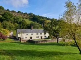 Holwell Farmhouse