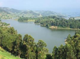 Nzuri Hostel Bunyonyi，位于Chabahinga的酒店