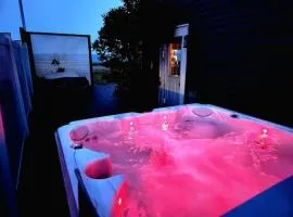 Hamilton's Beach House Stunning Lake Views! Modern Open concept HotTub,firepit, 3BR