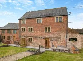 4 Bed in Heywood oc-t29040
