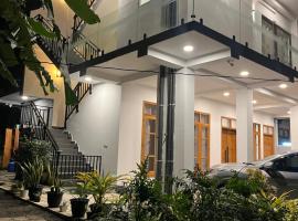 Crossing Royal，位于米瑞莎的酒店