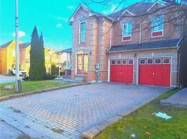 Thrilling Homey Escape In Toronto Area