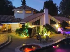 Villa La Cresta - 5 Acre Getaway