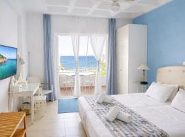 海滨一室公寓和公寓，位于希俄斯的酒店